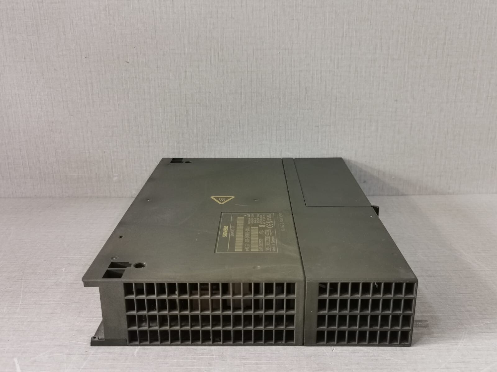 Siemens 6ES7 407-0KR00-0AA0 SIEMENS SIMATIC S7-400 PROCESS CONTROLLER 6EST 407-0KR00-0AA00 9