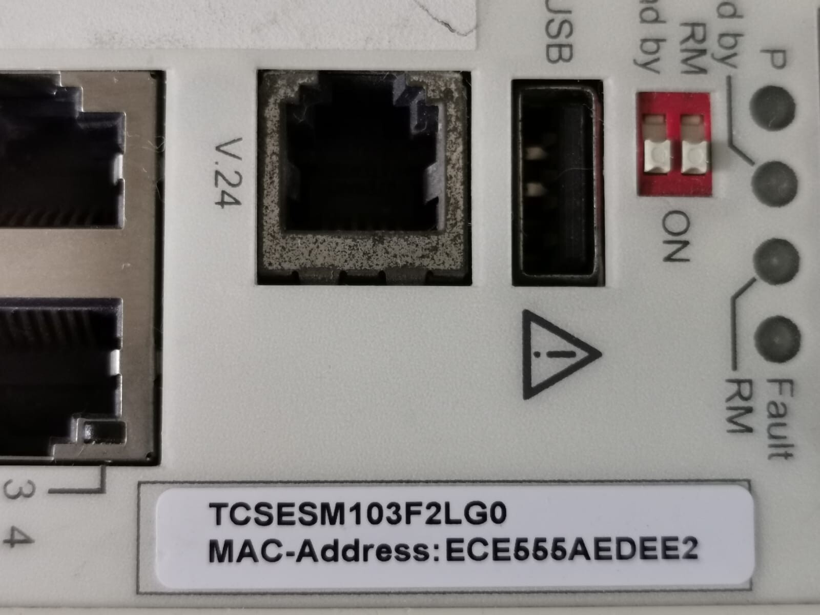 Schneider TCSESM103F2LG0 Modicon Schneider TCSESM103F2LG0 ConneXium Managed Switch 8TX/2SFP-Gbit 2