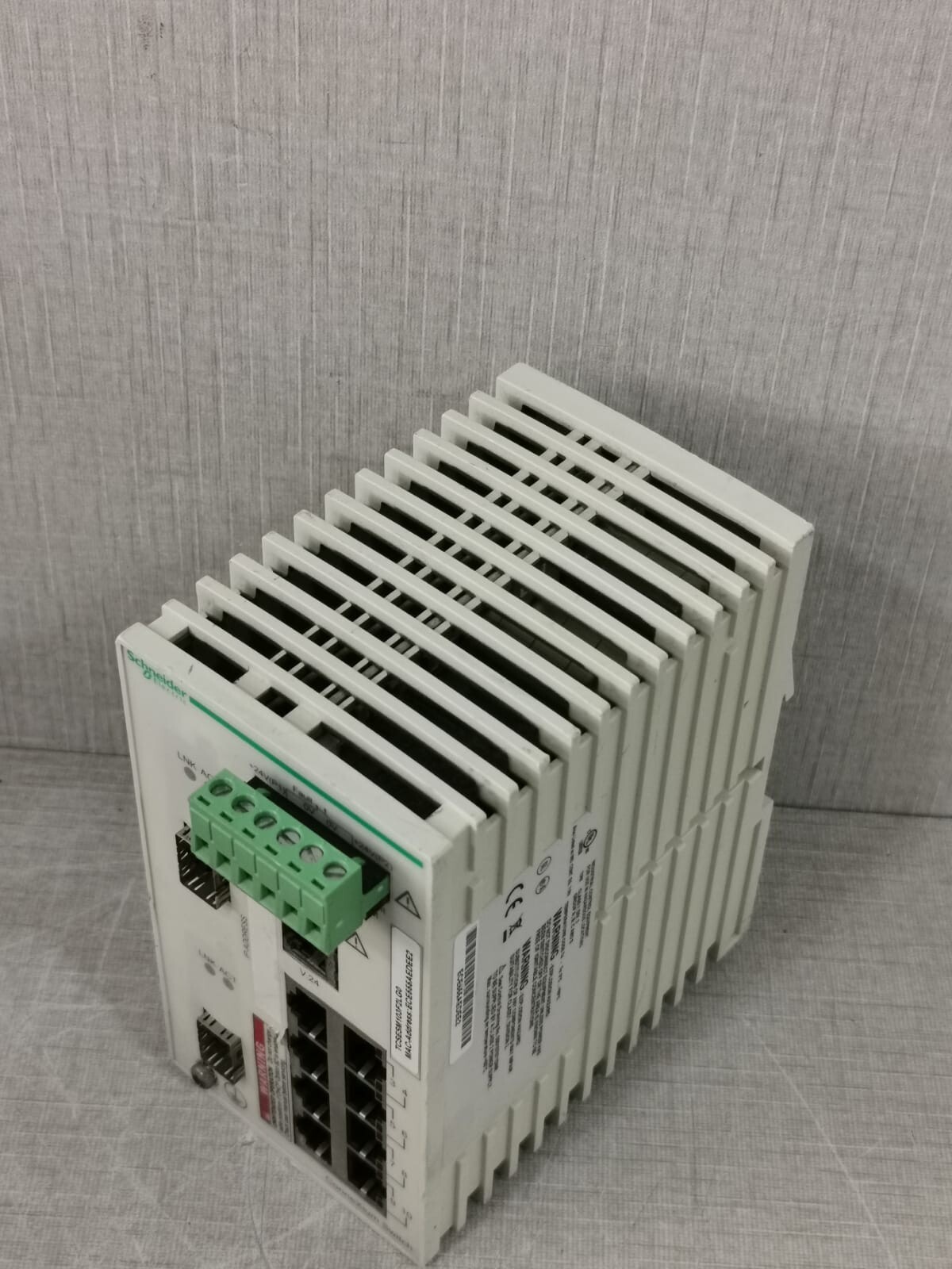 Schneider TCSESM103F2LG0 Modicon Schneider TCSESM103F2LG0 ConneXium Managed Switch 8TX/2SFP-Gbit 6