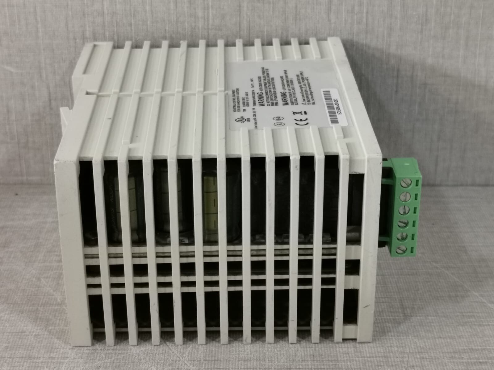 Schneider TCSESM103F2LG0 Modicon Schneider TCSESM103F2LG0 ConneXium Managed Switch 8TX/2SFP-Gbit 9