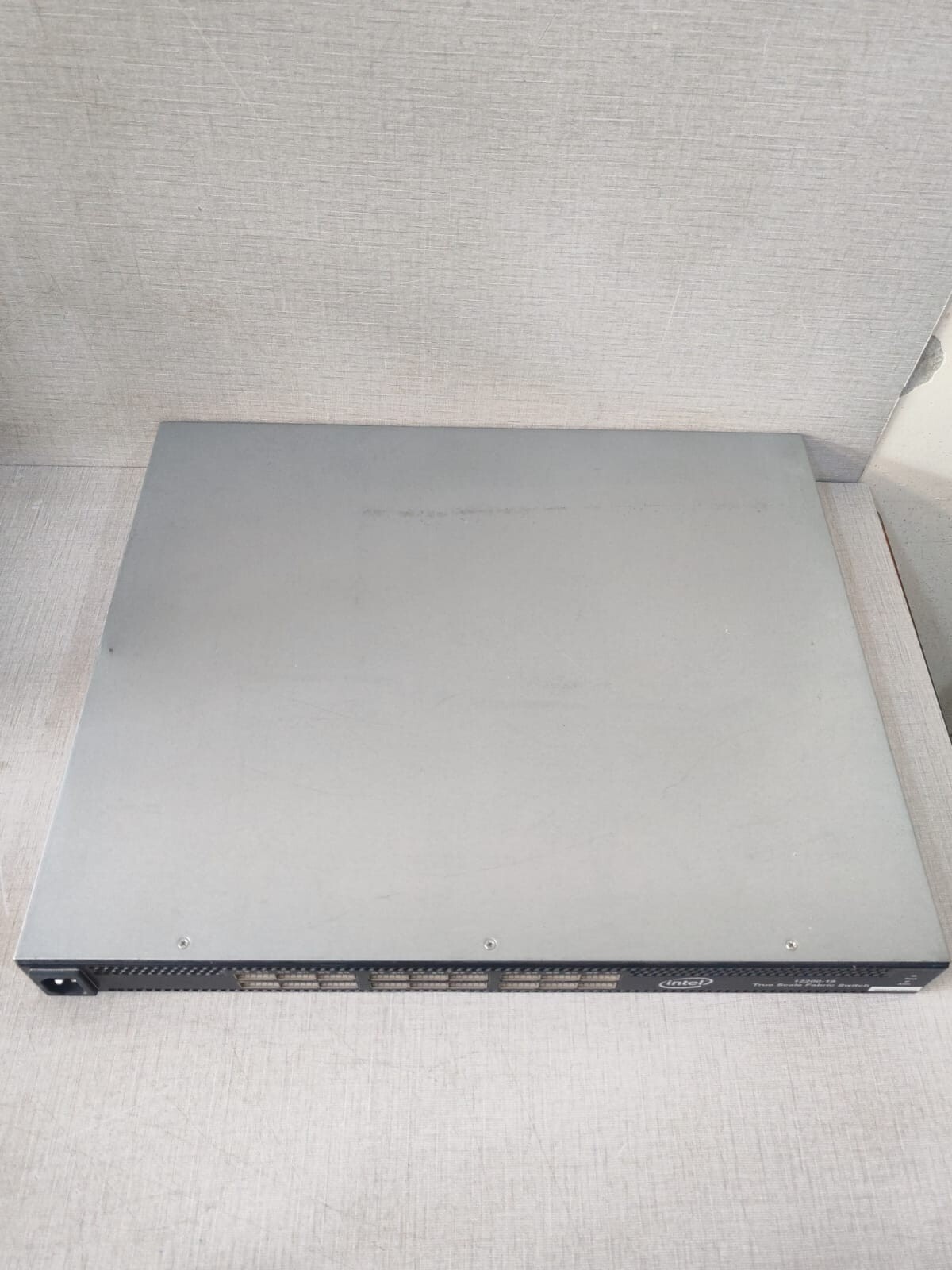Intel 12200-18 INTEL 12200-18 TRUE SCALE FABRIC EDGE SWITCH 18 PORT 100-240VAC 7