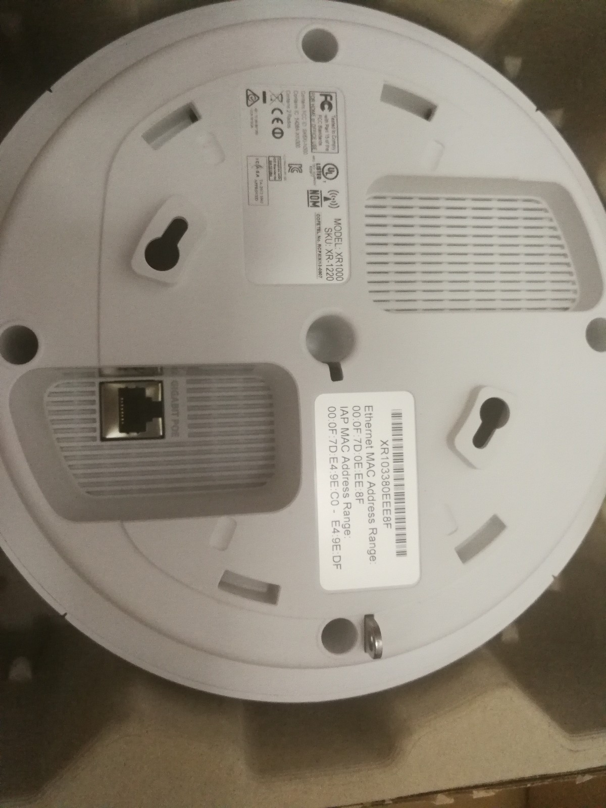 Xirrus XR-1220 Xirrus Wireless Access Point XR-1000(XR-1220) 2 Radios 802.11n 3