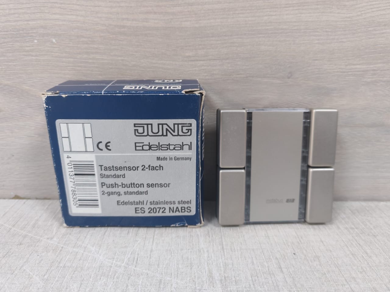 JUNG ES 2072 NABS Jung ES 2072 NABS 2-Way Push-Button Sensor 2