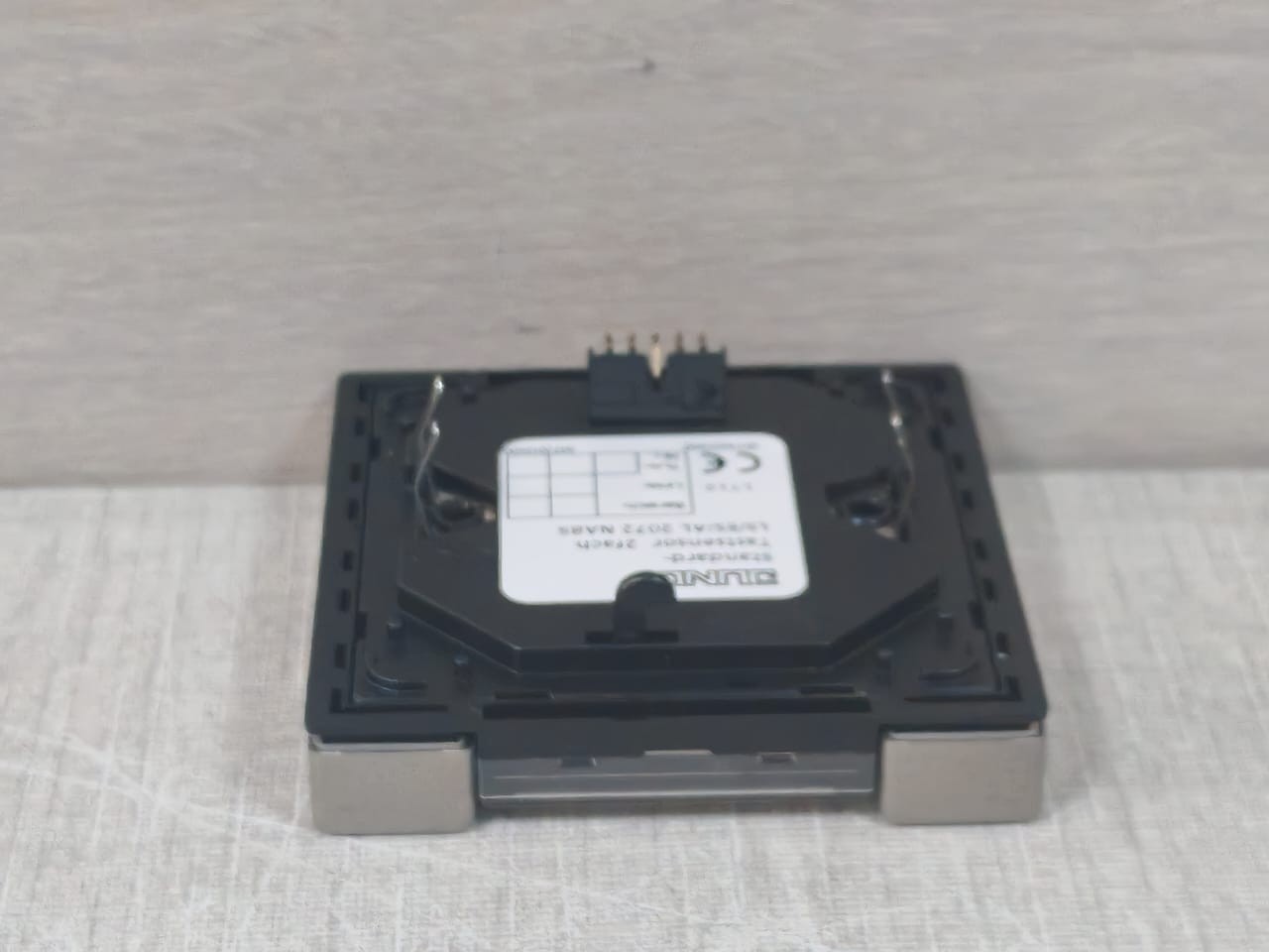 JUNG ES 2072 NABS Jung ES 2072 NABS 2-Way Push-Button Sensor 8