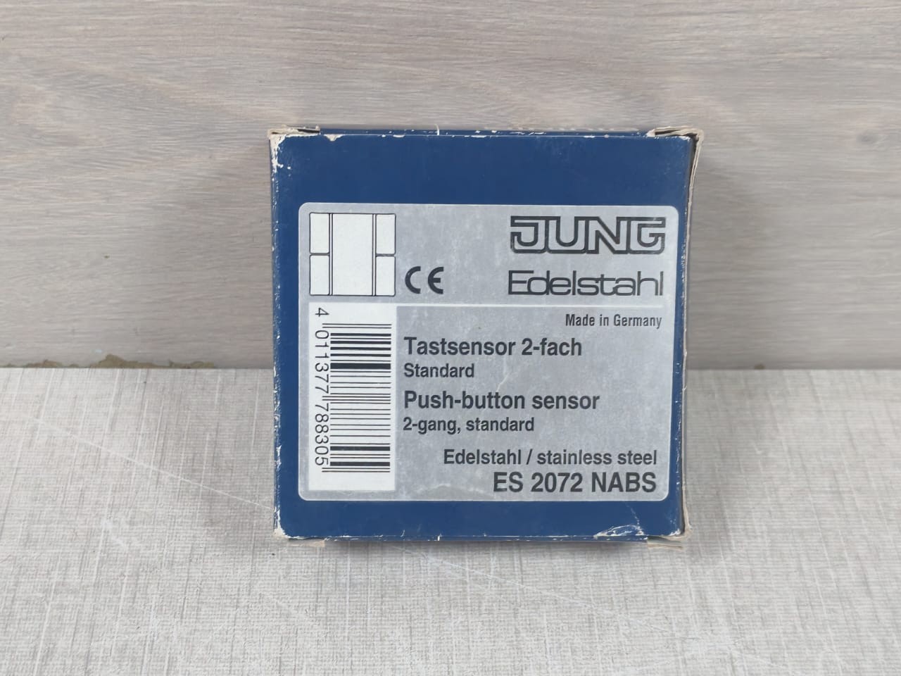 JUNG ES 2072 NABS Jung ES 2072 NABS 2-Way Push-Button Sensor 10