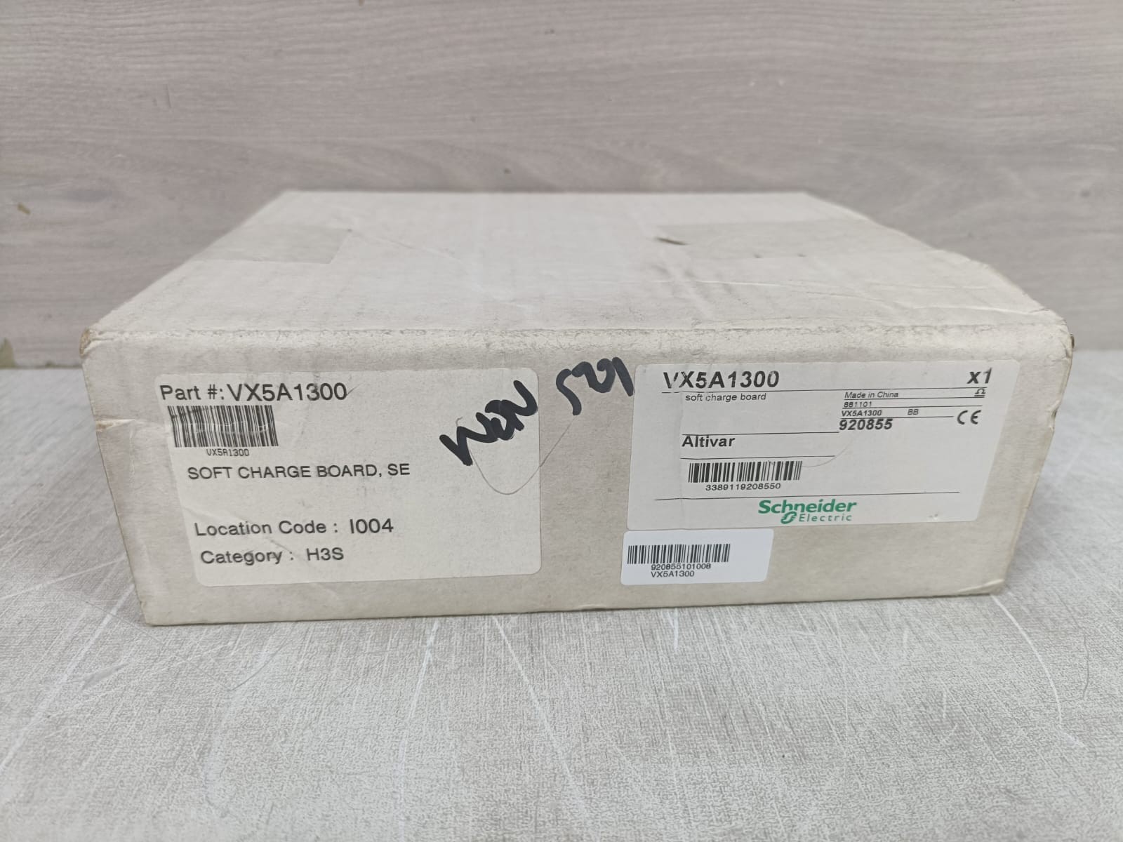 Schneider Electric VX5A1300 SCHNEIDER ELECTRIC VX5A1300 / 3D657199 G901 REV 04 Soft Charge Board 2