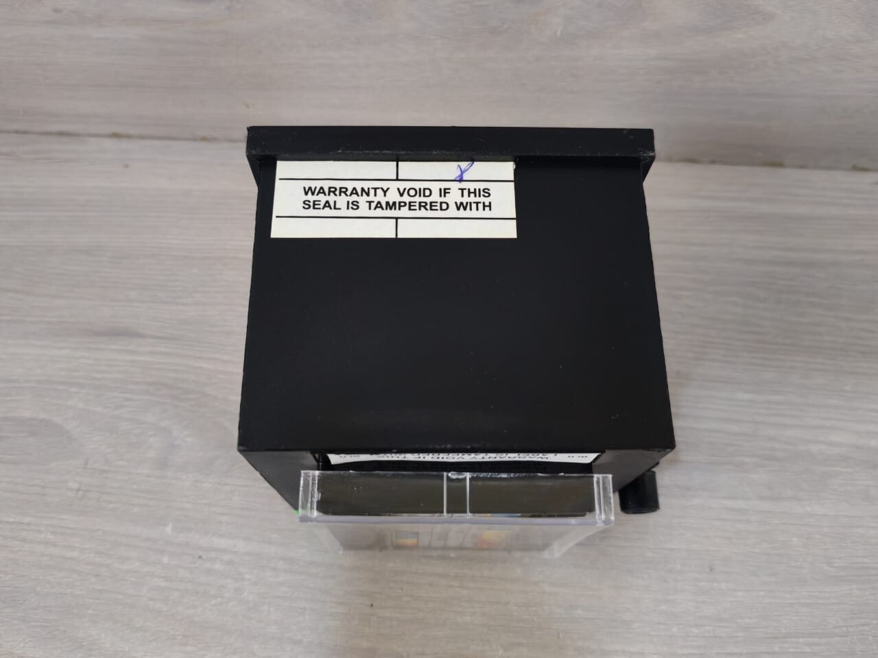 CONZERV DM-3252 CONZERV DM 3252 DIGITAL PANEL METER 300/5A -WITH MISSING PART 6