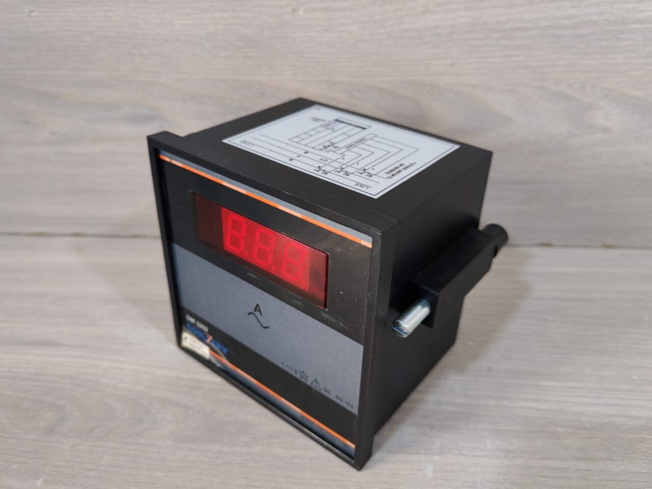 CONZERV DM-3252 CONZERV DM 3252 DIGITAL PANEL METER 300/5A -WITH MISSING PART 9