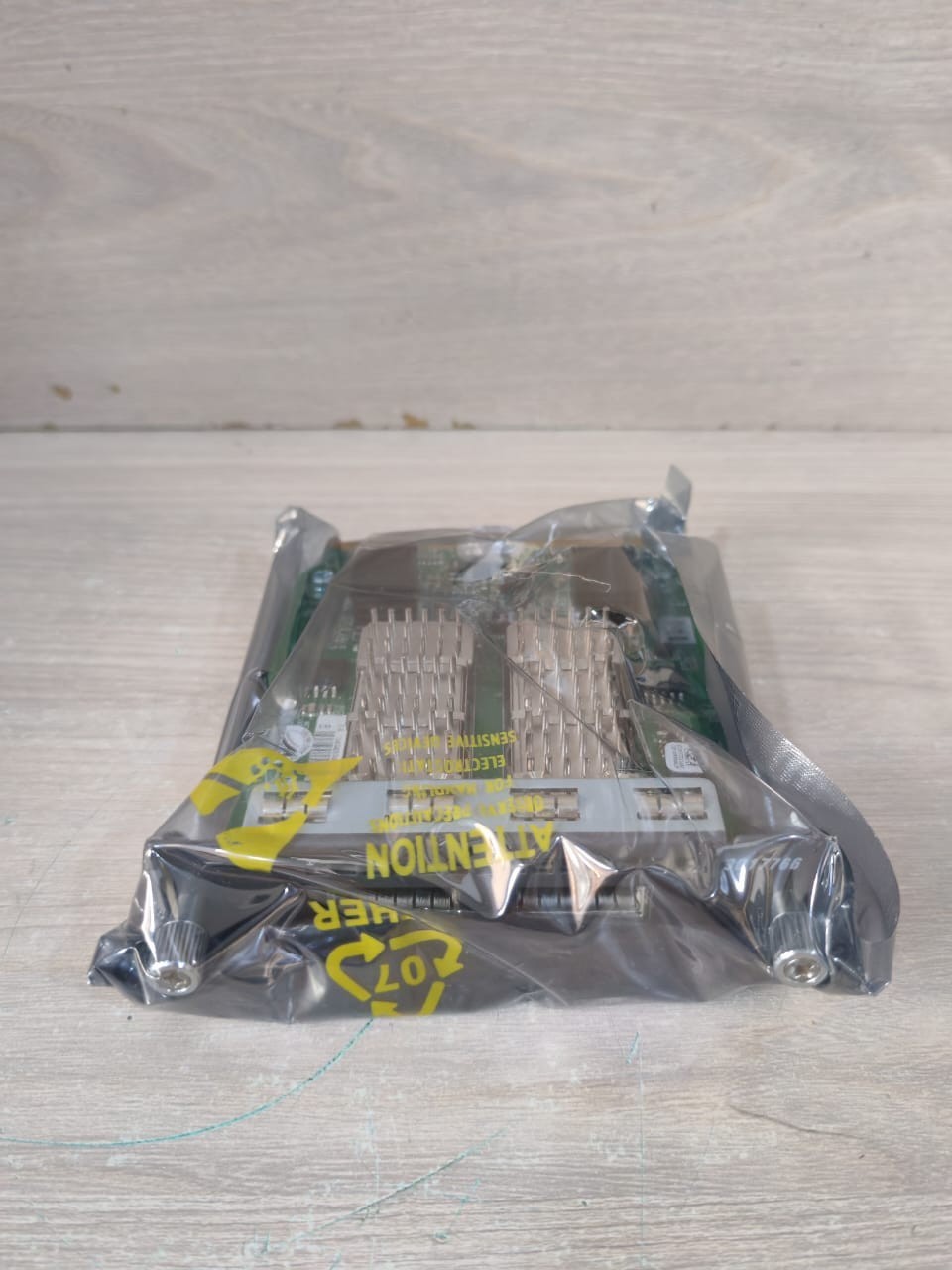 HP 2-Port 10-Gig XFP E45/E48 HP 3C17766 2-Port 10-Gig XFP E45/E48 MODULE 5