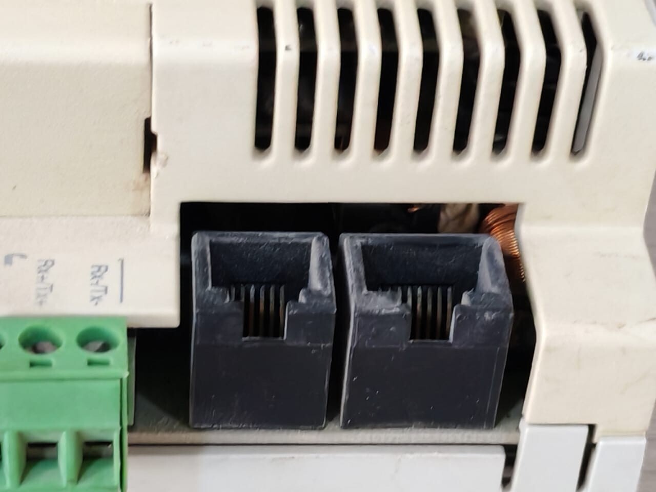 Carel PCO2DA0BM0 Carel PCO2DA0BM0 Rev. 1.309 Controller 4