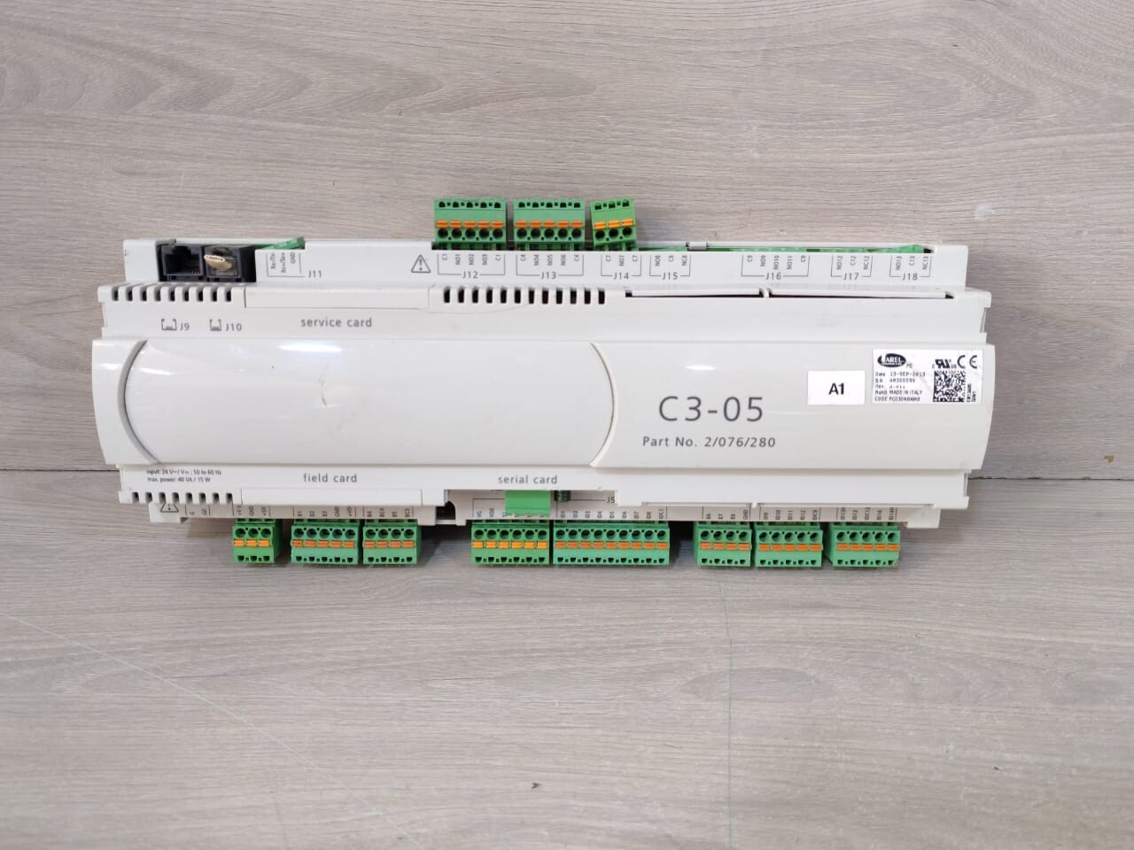 CAREL C3-05 PCO3DN0AM0 REV 2.011+UKDENMCZ0F VER.1.10 CONTROLLER