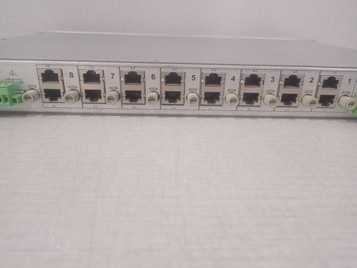 NEUMANN DS-6 33310 DS-6 33310 NEUMANN ELECTRONIK NETWORK SWITCH 8