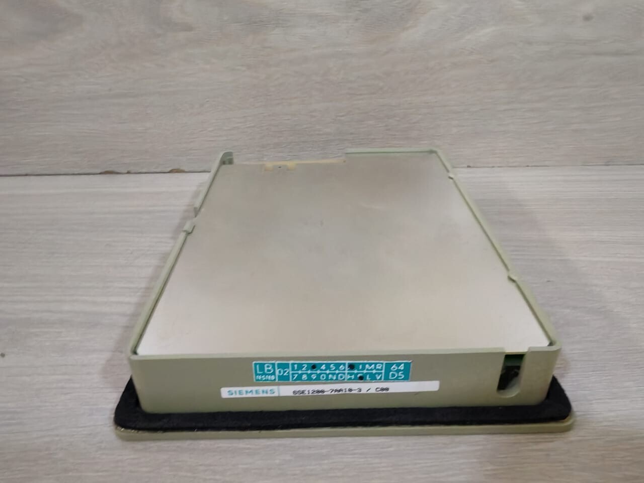 Siemens 6SE1200-7AA10-3 Siemens 6SE1200-7AA10-3/ C00 Operator Panel 5
