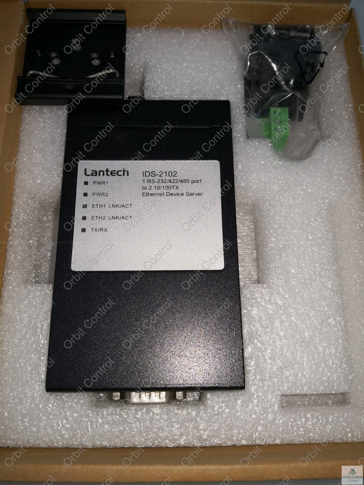 Lantech IDS-2102 Lantech IDS-2102 Pioneering lndustrial & IP Networks /Ethernet Device Server 3