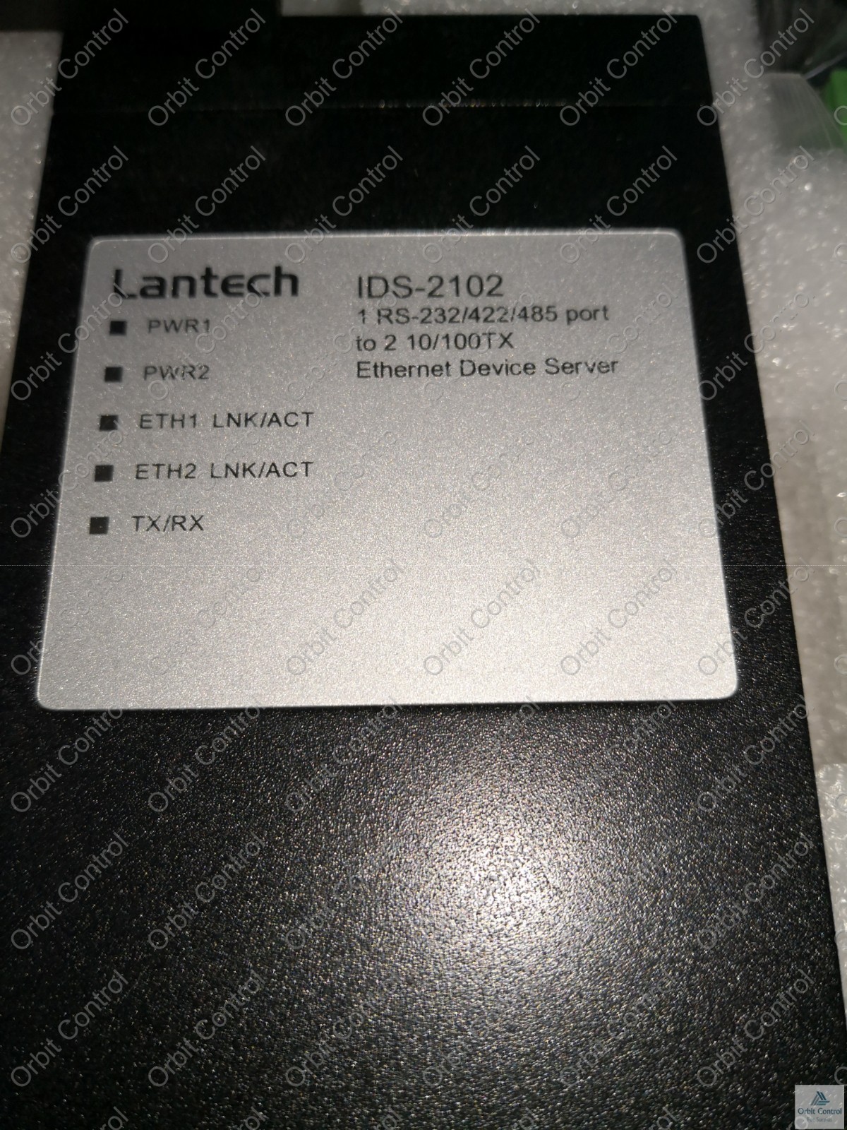 Lantech IDS-2102 Lantech IDS-2102 Pioneering lndustrial & IP Networks /Ethernet Device Server 4