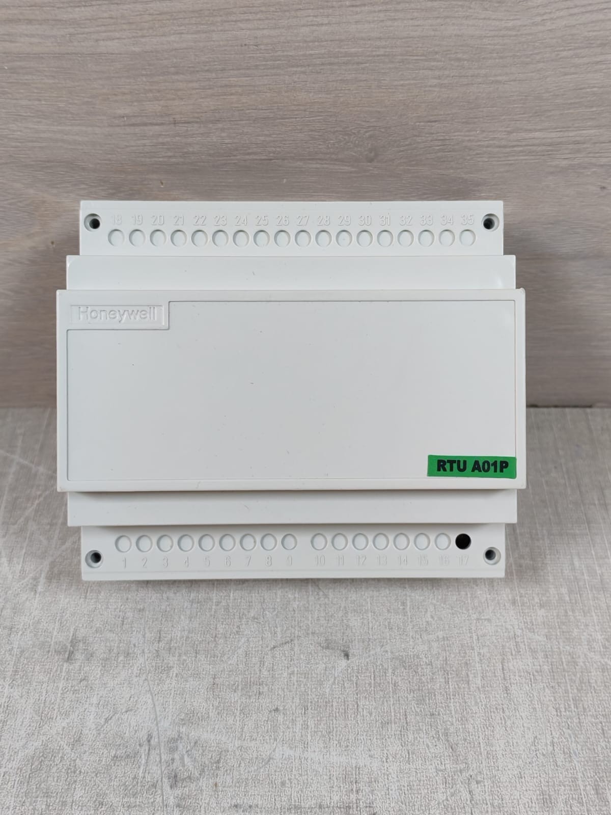 Honeywell RTU A01P Honeywell TK C21P Model RTU A01P Digital Wiegand Multi I/O Management Device 2