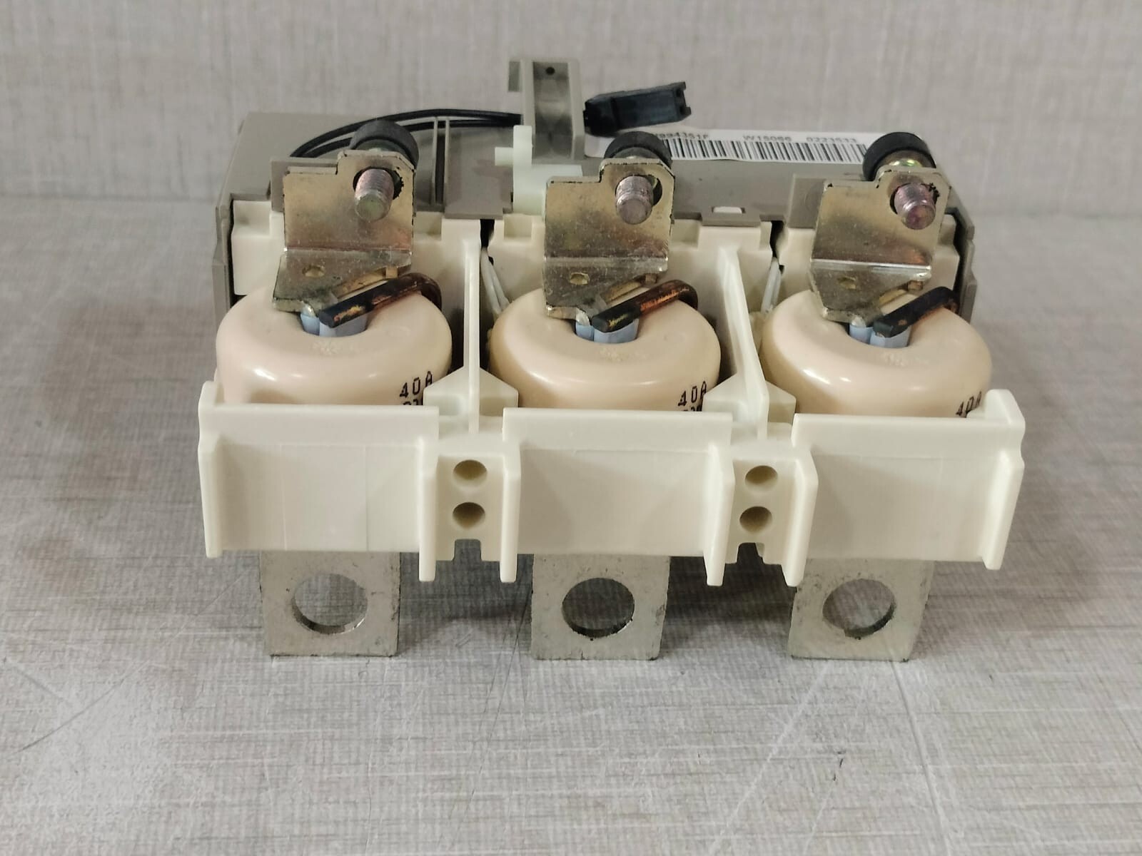 Schneider Electric 29173 Schneider 29173 CIRCUIT BREAKER ACCESSORY TRIP UNIT STR22ME 40 3p 3d 8