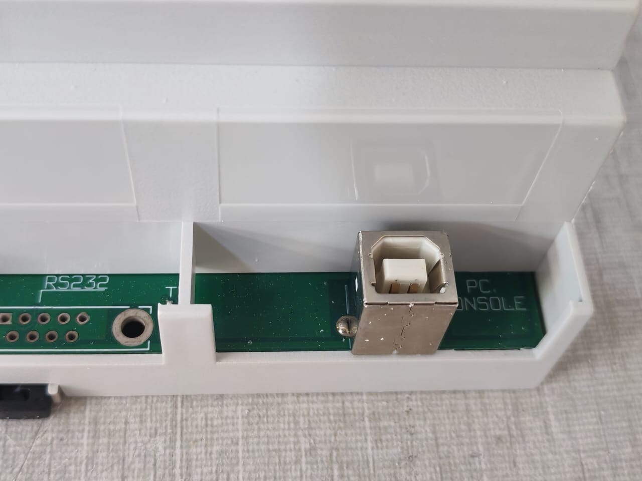INTESISBOX IBOX-LON-KNX-B IntesisBox IBOX-LON-KNX-B IntesisBox lonWorks- KNX 7