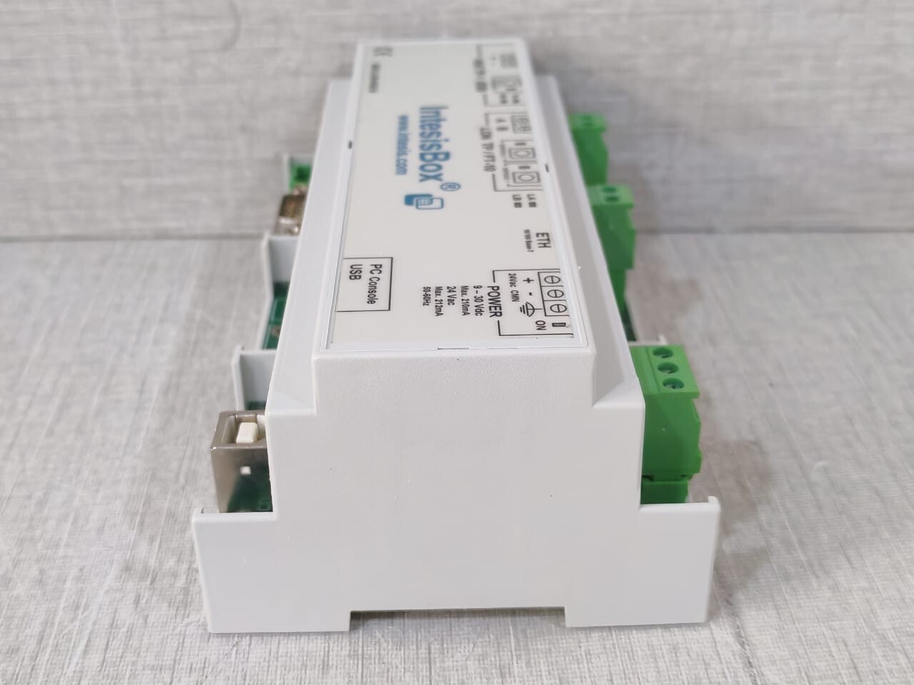 INTESISBOX IBOX-LON-KNX-B IntesisBox IBOX-LON-KNX-B IntesisBox lonWorks- KNX 10
