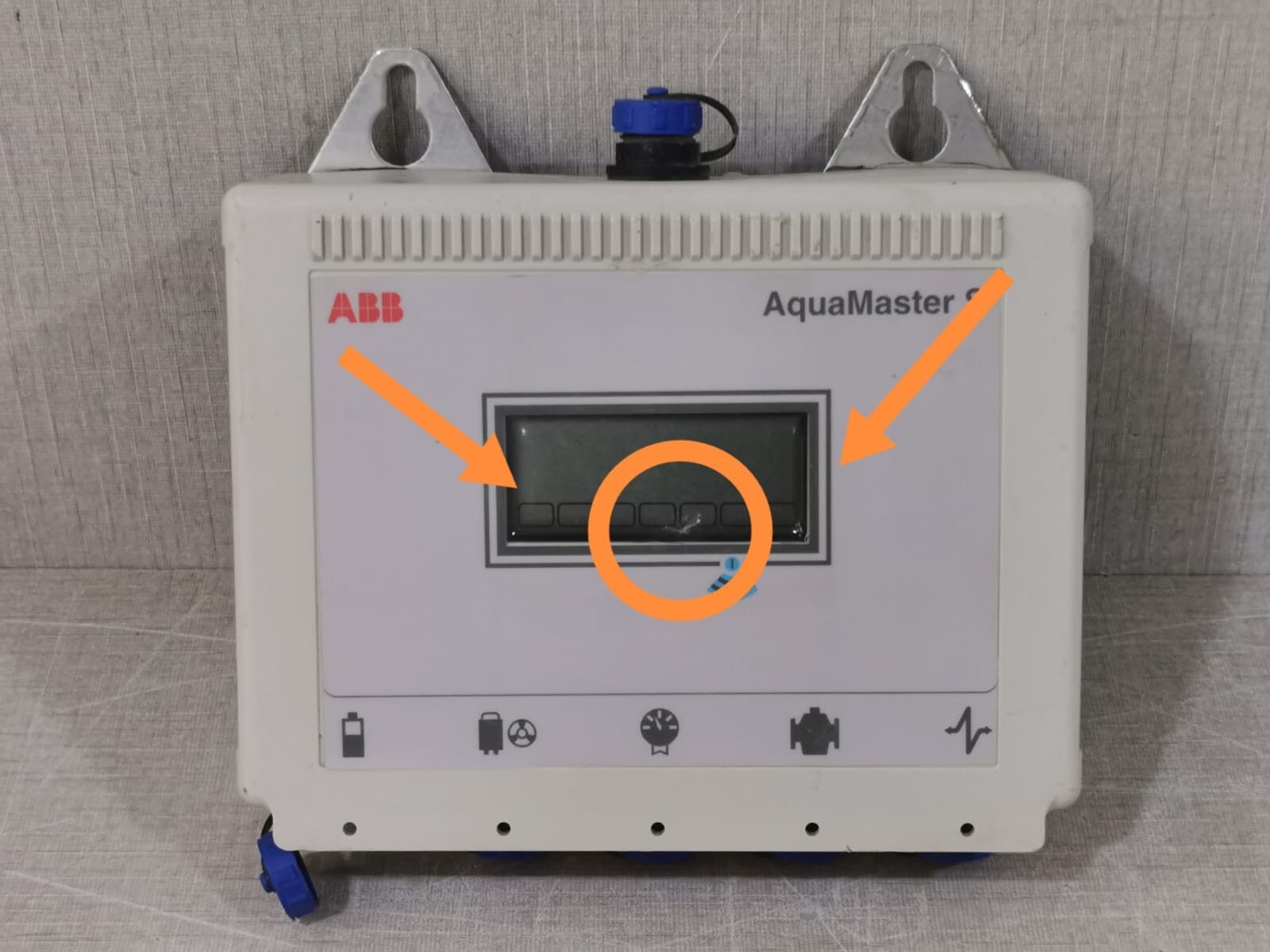 ABB EB7302200 ABB AquaMaster S / AM/EB7302200 ELECTROMAGNTIC FLOWMETER-DAMAGED ON THE SCREEN 2