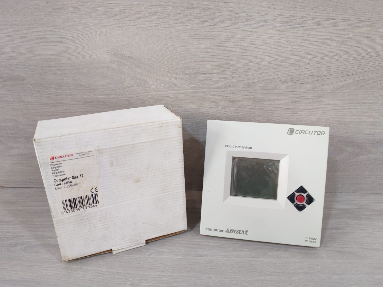 Circutor R10842 Circutor Automatic power factor regulators: Computer Max 12 Code: R10842 2