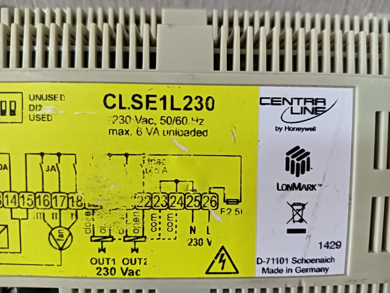 Honeywell CLSE1L230 Centra Line by Honeywell CLSE1L230 230VAC SERVAL CONTROLLER 2
