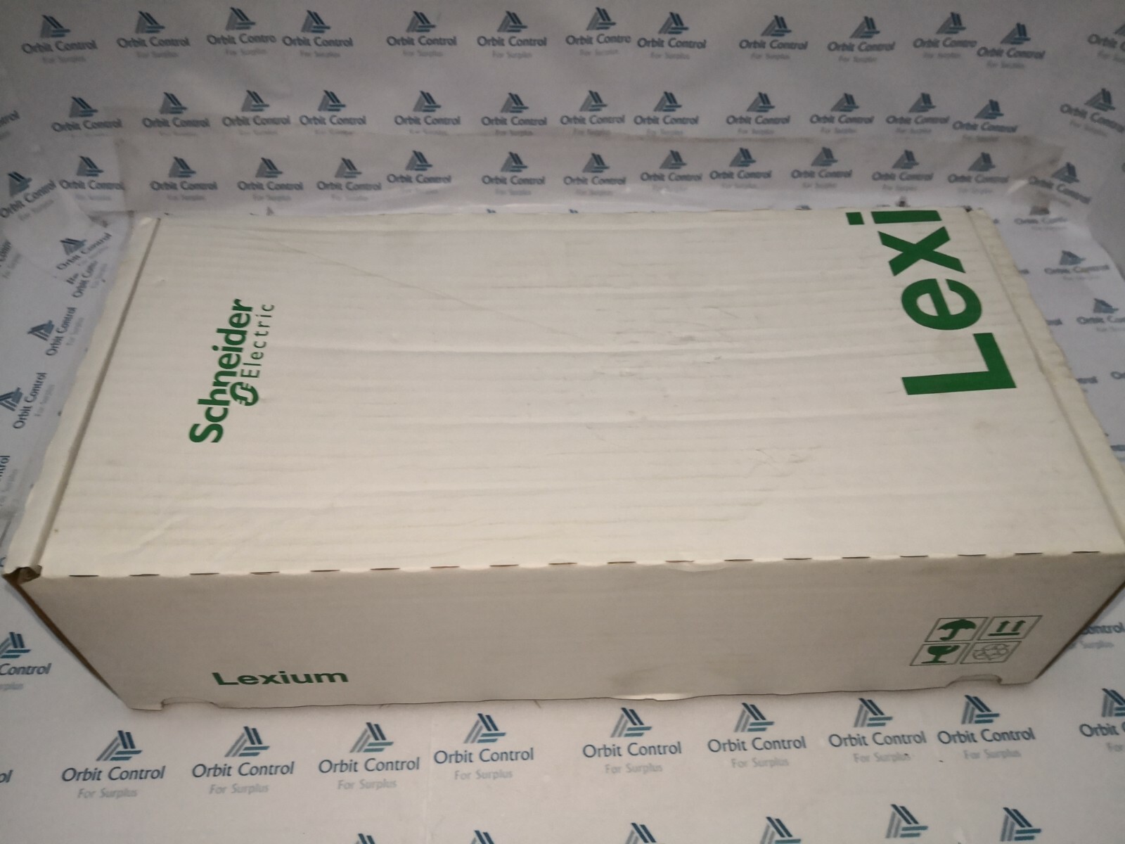 Schneider Electric BSH0701T12A1A New Schneider Electric BSH0701T12A1A / AC Servo Motor BSH - 1.4 N.m - 8000 rpm 3