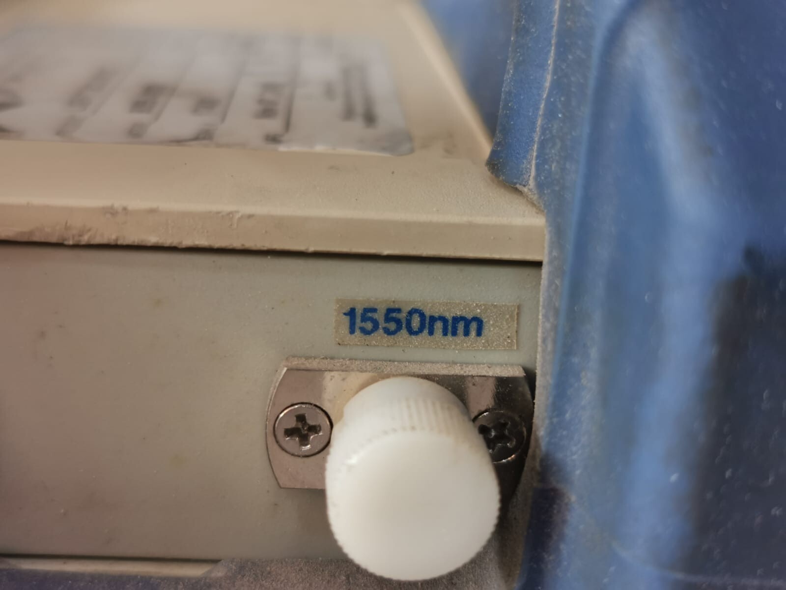 FIS 9055-0000 FIS 9055-0000 Dual 1310/1550nm Laser Source without adapter 5