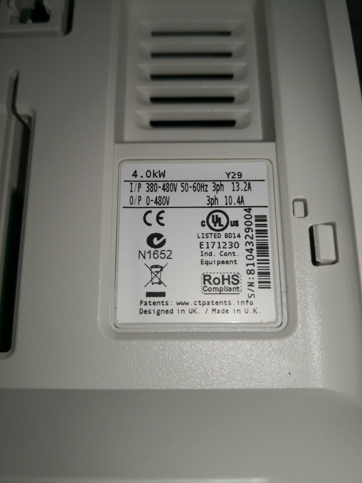 Emerson F300-034 00104 A101 00 Emerson Powerdrive F300 Frequency controllers / F300-034 00104 A101 00 / 4.0 KW 7