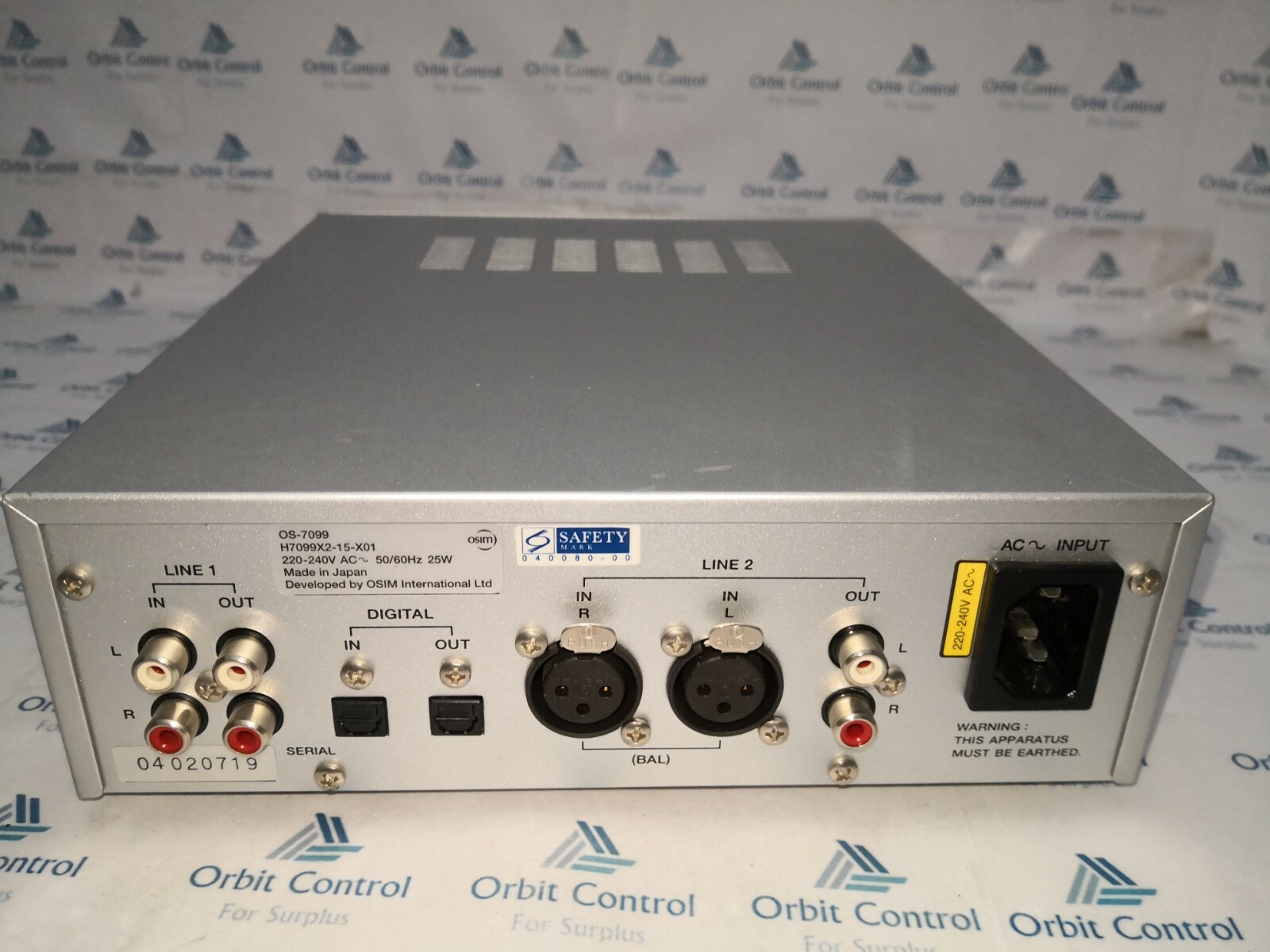 Developed by OSIM H7099X2-15-X01 Developed OSIM ibox / OS-7099 / H7099X2-15-X01 headphone amplifier with a decode 7