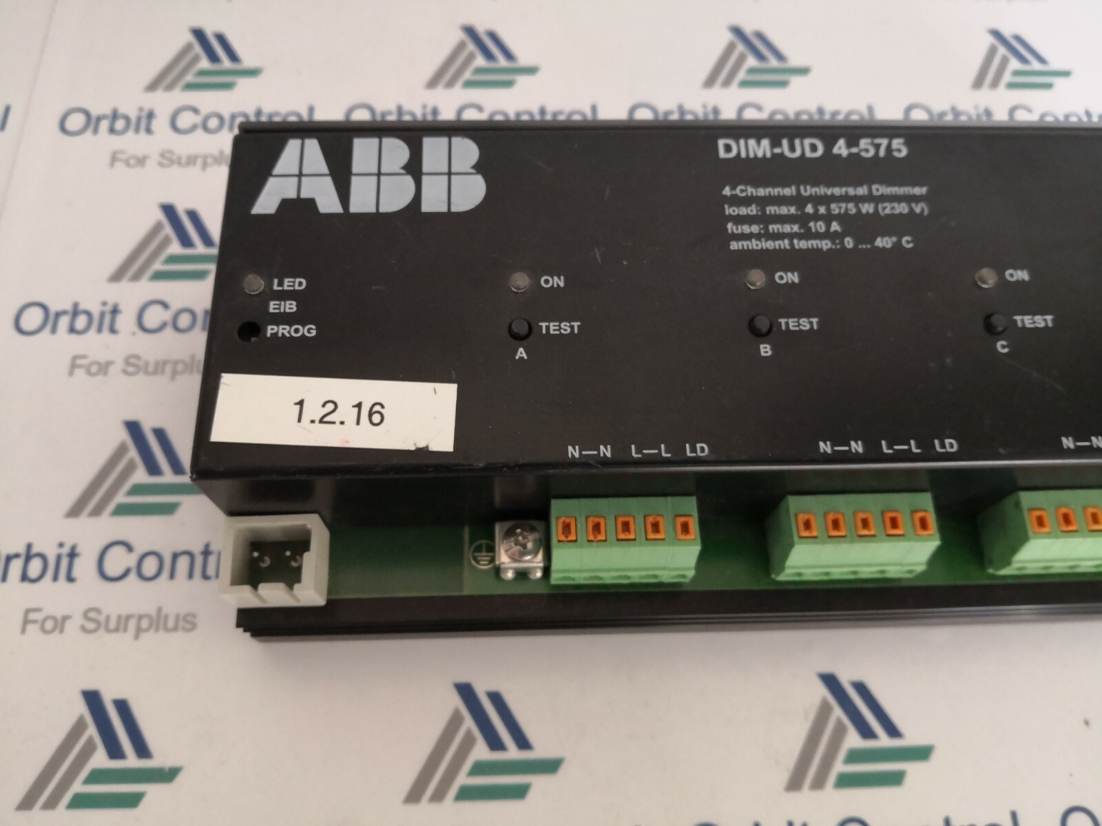 ABB DIM-UD 4-575 ABB DIM-UD 4-575 / 4- Channel Universal Dimmer 4X575 W (230 V) 10A 3