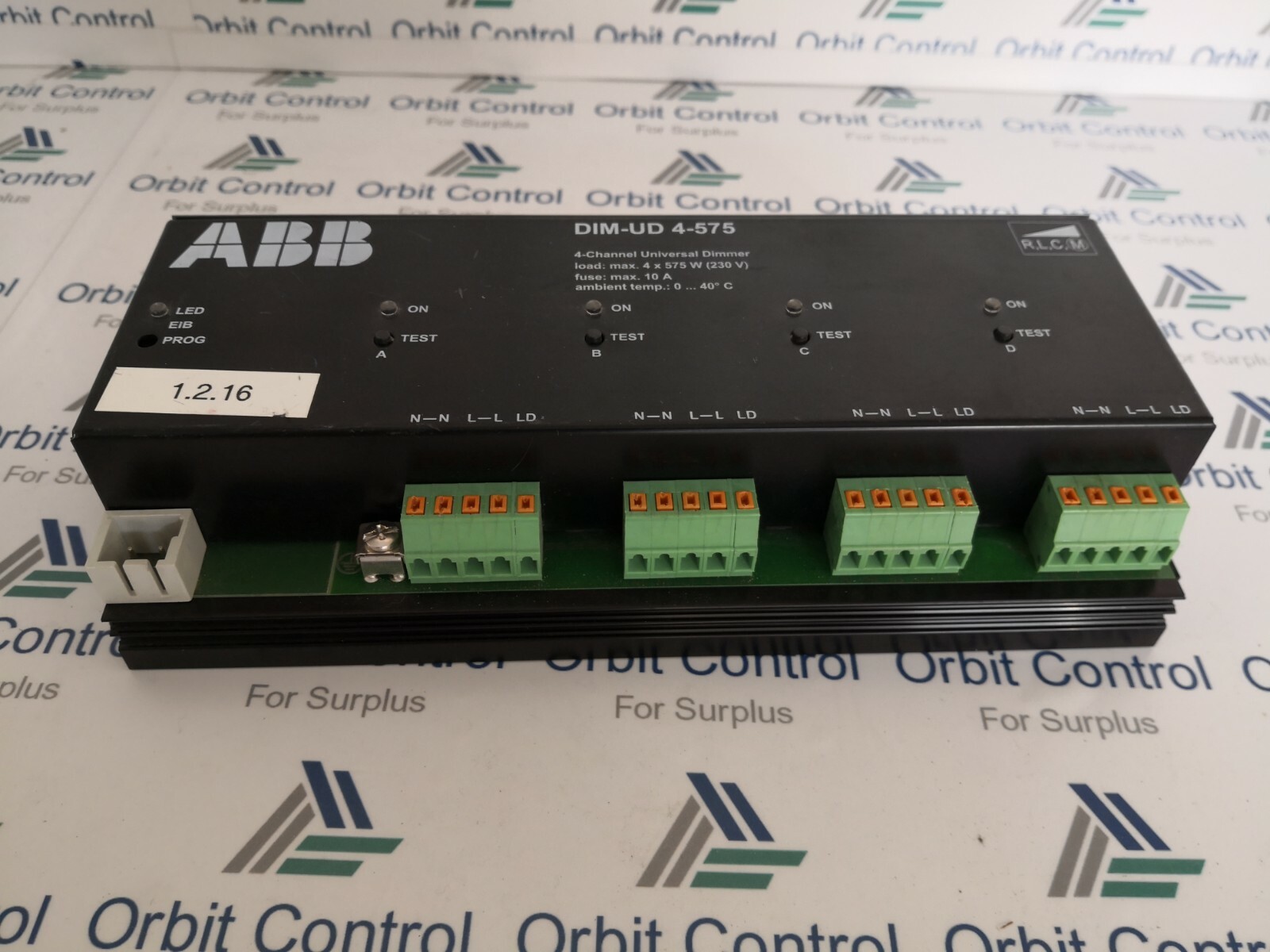ABB DIM-UD 4-575 ABB DIM-UD 4-575 / 4- Channel Universal Dimmer 4X575 W (230 V) 10A 4