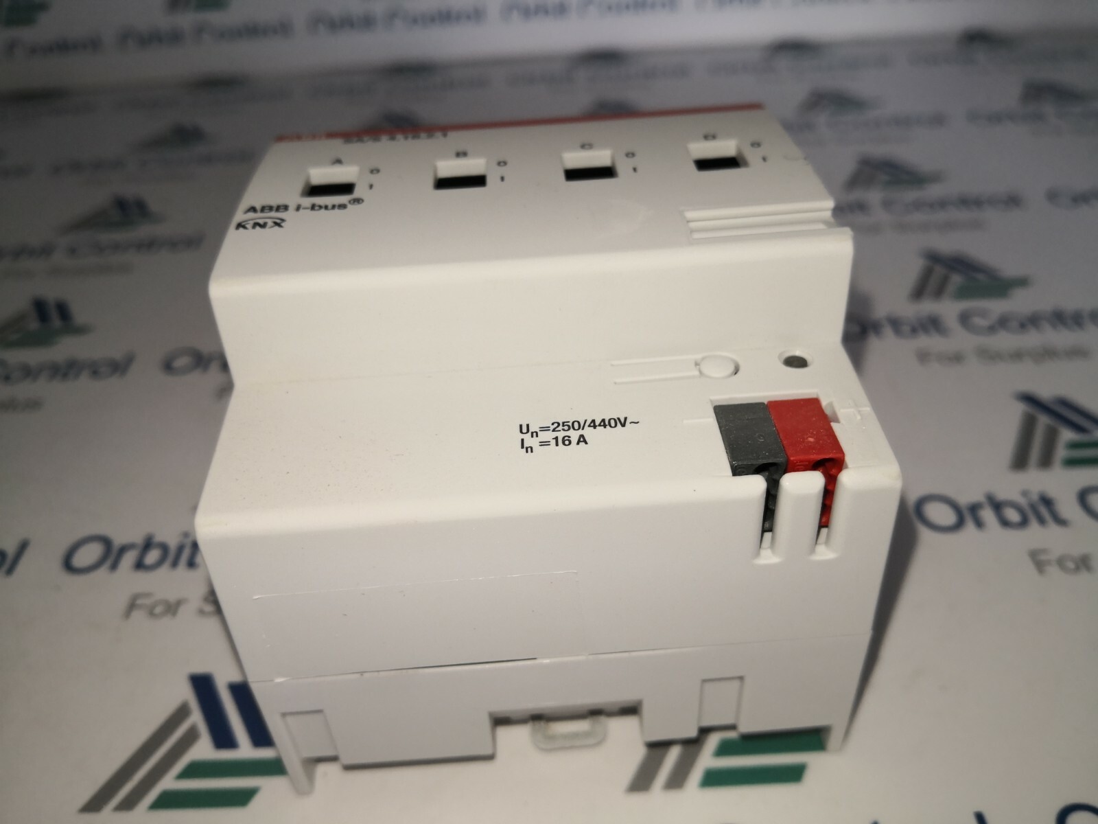 ABB 2CDG110160R0011 2CDG110160R0011 / ABB Switch Actuator SA/S4.16.2.1 7