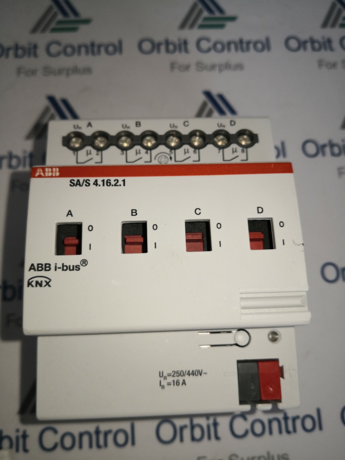 2CDG110160R0011 / ABB Switch Actuator SA/S4.16.2.1