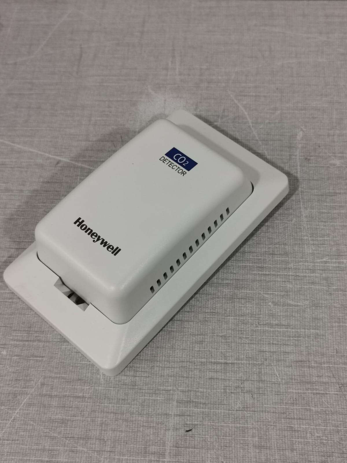 Honeywell CDS2000A1000B CDS2000A1000B / Honeywell Carbon Dioxide Detector 8