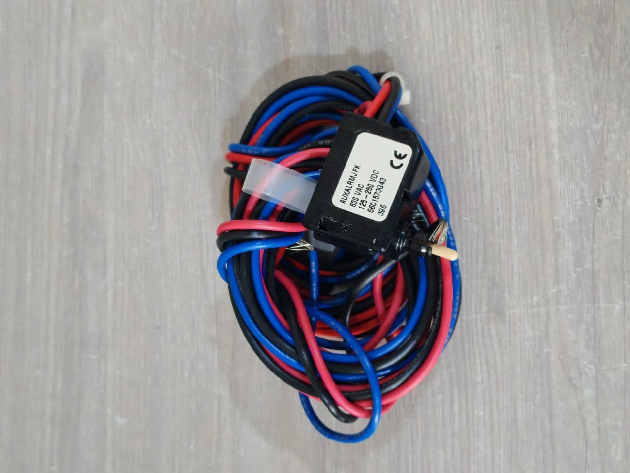 Cutler-Hammer 66C1573G43 CUTLER-HAMMER AUXALRMJPK AUX/ALARM SWITCH FOR TYPE J BREAKER 66C1573G43 600VAC 4