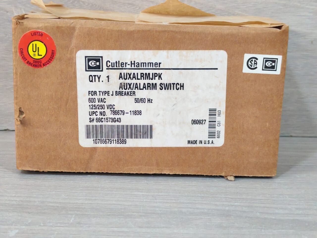 Cutler-Hammer 66C1573G43 CUTLER-HAMMER AUXALRMJPK AUX/ALARM SWITCH FOR TYPE J BREAKER 66C1573G43 600VAC 8