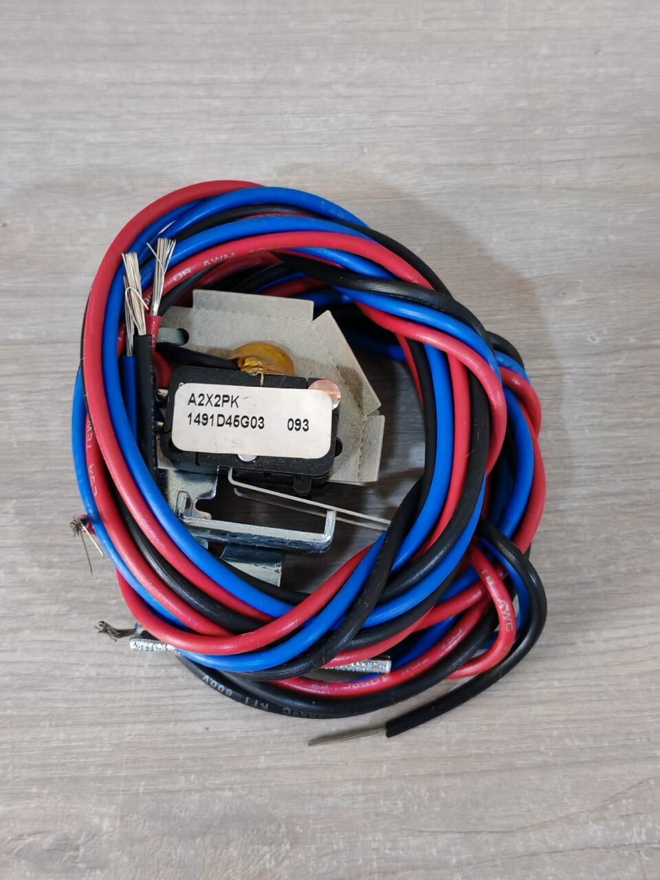 Eaton 1491D45G03 EATON/CUTLER-HAMMER A2X2PK AUX. SWITCH FOR SERIES C TYPE J-BREAKER 1491D45G03 2