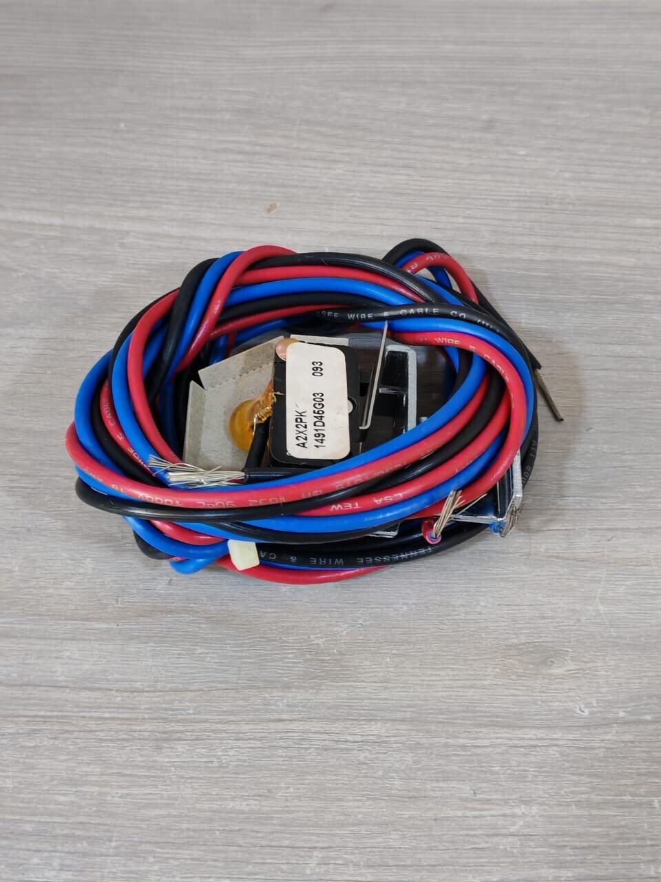 Eaton 1491D45G03 EATON/CUTLER-HAMMER A2X2PK AUX. SWITCH FOR SERIES C TYPE J-BREAKER 1491D45G03 4