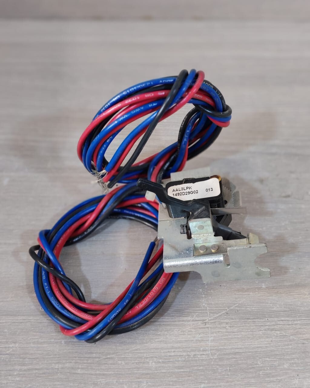 Eaton 1492D29G02 EATON AAL3LPK AL/LO & AUX. SW FOR SERIES C TYPE K-BREAKER 1492D29G02 600VAC 3
