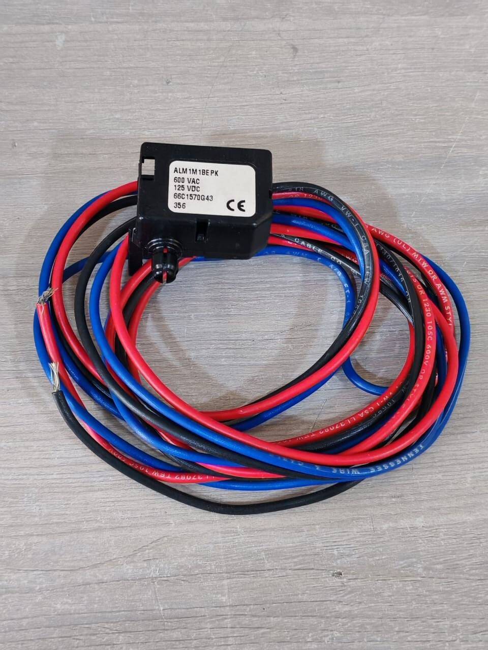 EATON / CUTLER-HAMMER 66C1570G43 EATON / CUTLER-HAMMER ALM1M1BEPK SINGLE BELL ALARM FOR TYPE E BREAKER 66C1570G43 2