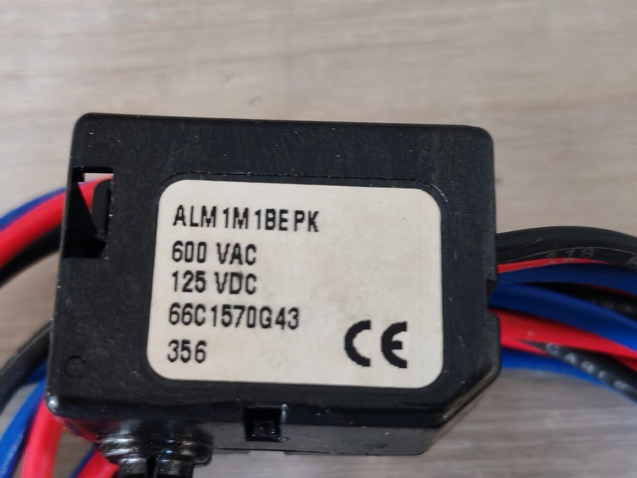 EATON / CUTLER-HAMMER 66C1570G43 EATON / CUTLER-HAMMER ALM1M1BEPK SINGLE BELL ALARM FOR TYPE E BREAKER 66C1570G43 3