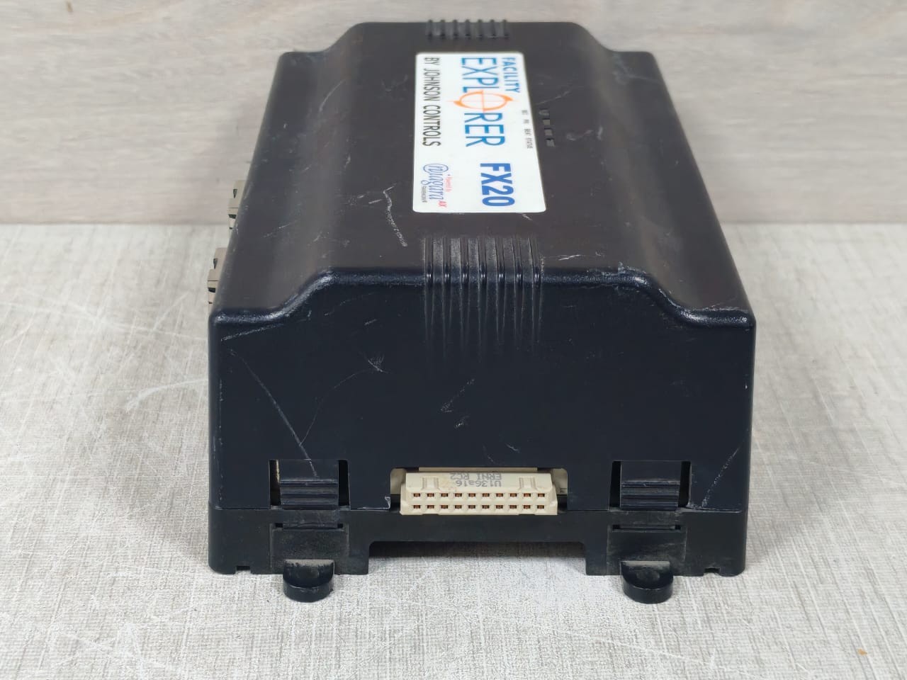 Johnson Controls LP-FX2011N-1 LP-FX2011N-1 / FX20 Facility Explorer By Johnson Controls Supervisory Controller 7