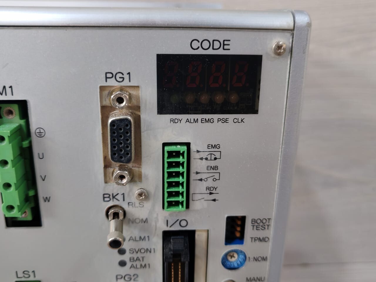 IAI XSEL-J-2-30DI-20IB-N3-EEE-2-2-MT IAI X-SEL-J-2-30DI-20IB-N3-EEE-2-2-MT DRIVE KEYPAD CONTROLLER 3