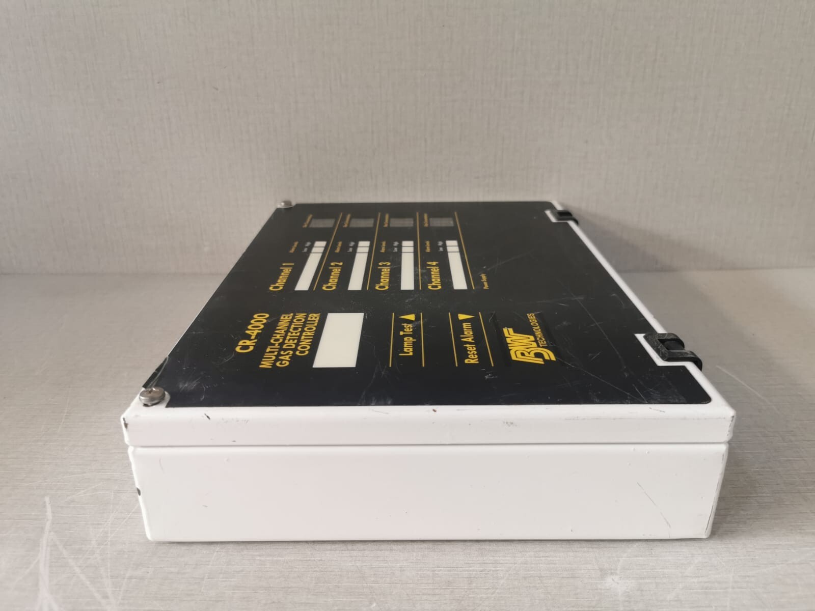 BW Technologies CR-4000-4 BW Technologies CR-4000-4 Independent 4 Channel Controller 9