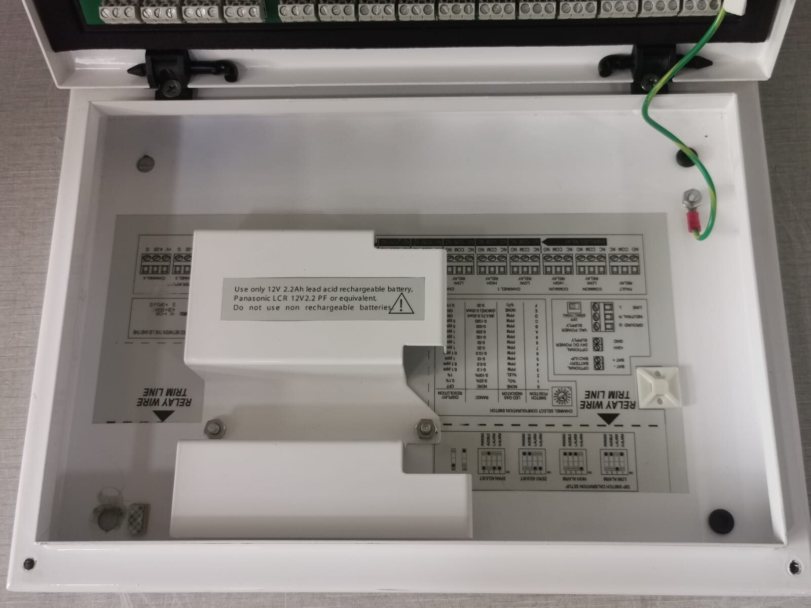 BW Technologies CR-4000 BW TECHNOLOGIES CR-4000 MULTI-CHANNEL GAS DETECTOR CONTROLLER 6