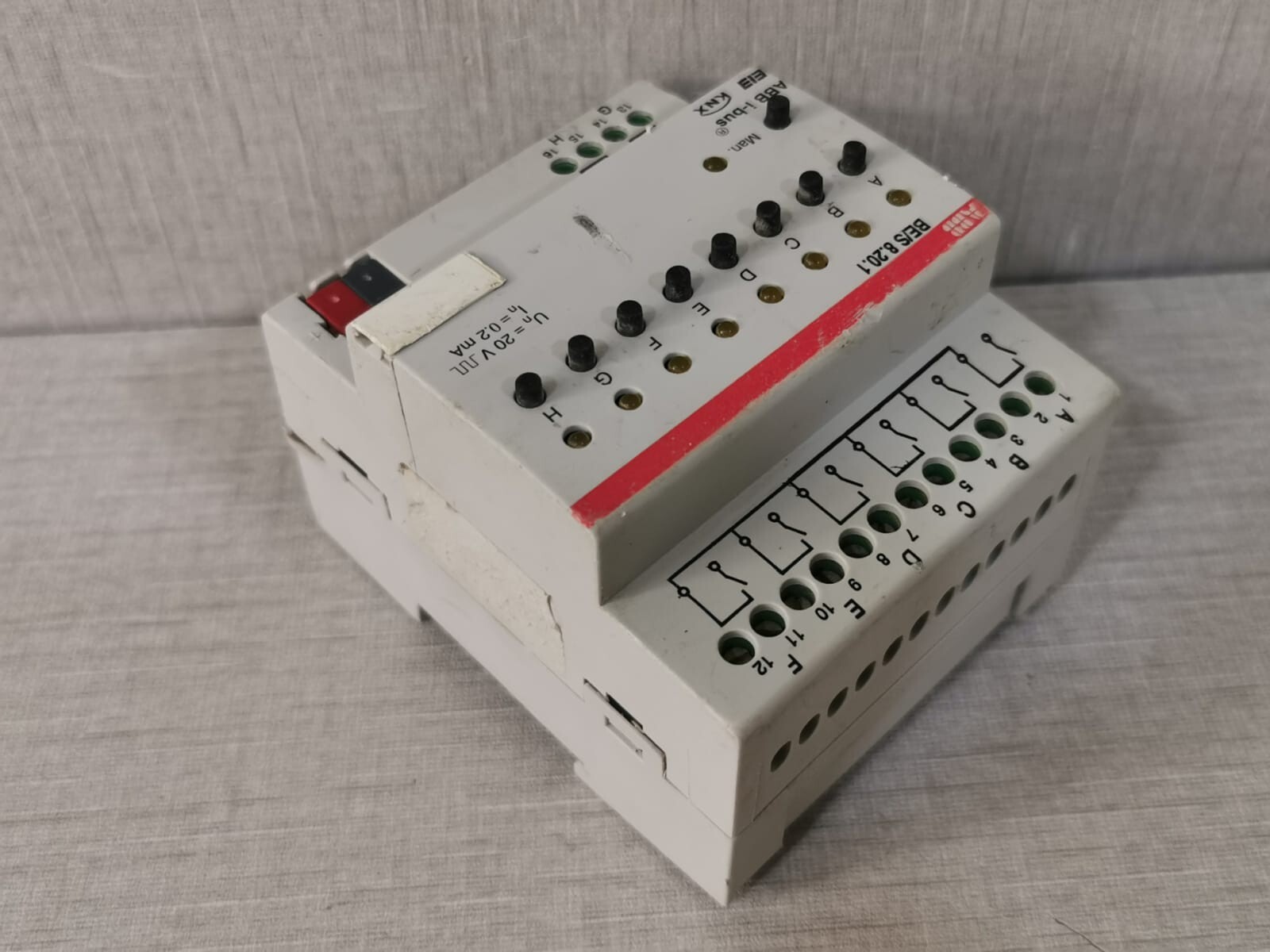 ABB 2CDG 1110 056 R0011 ABB BE/S 8.20.1 EIB/KNX REG Binary Input, 8-times, 230 V/ 2CDG1110056R0011 8