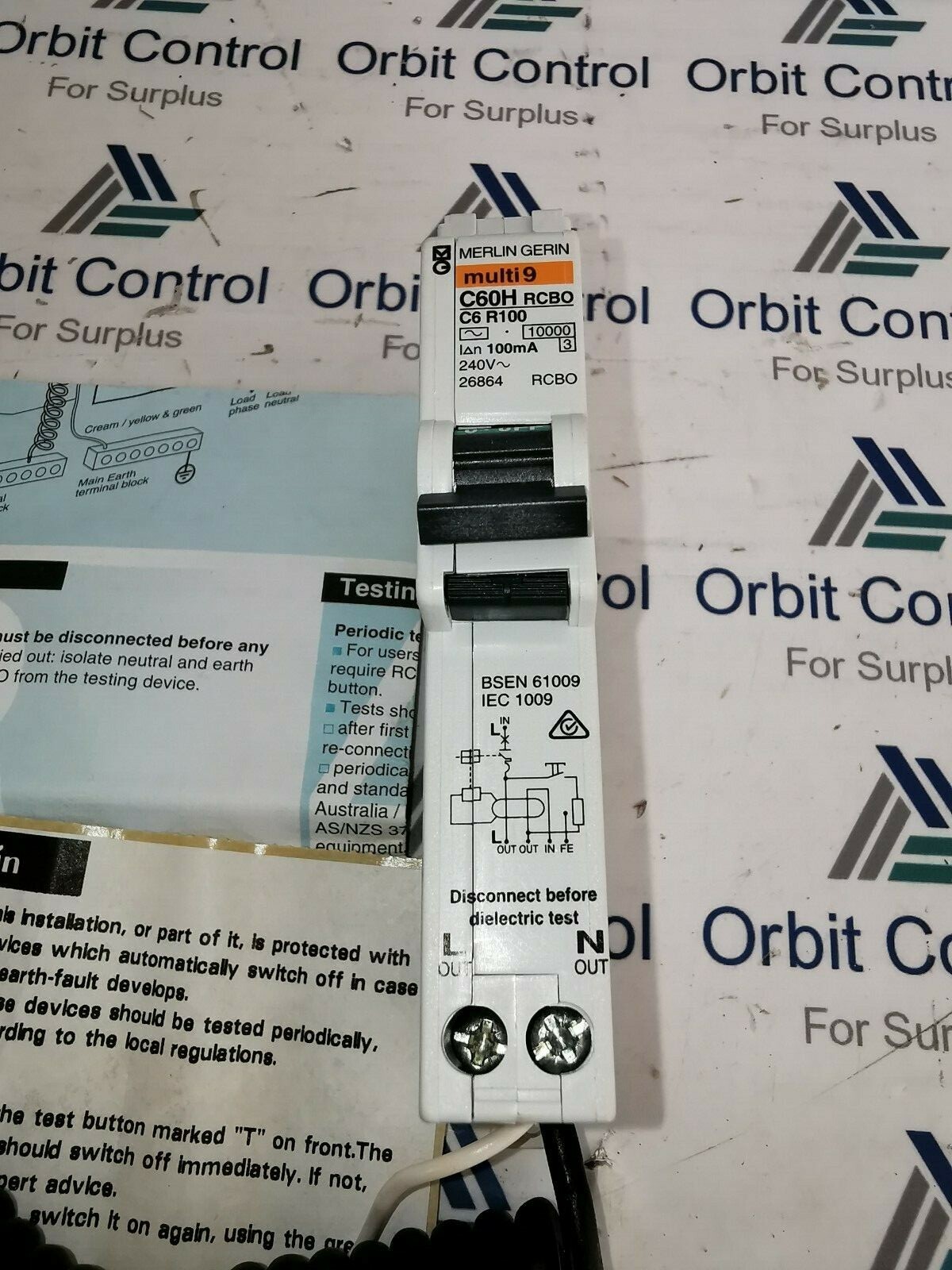 Schneider Electric C60HC6R100 Merlin Gerin C60HC6R100 miniature circuit breaker -C60H RCBO 3
