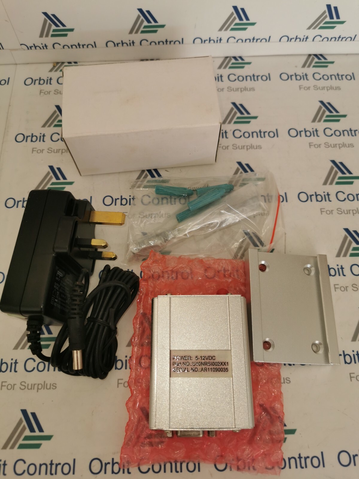Schneider Electric RS232 Schneider Electric U10NRSI002XX1, RS232 SeriaIL Interface 434MHz, W/houseing 2