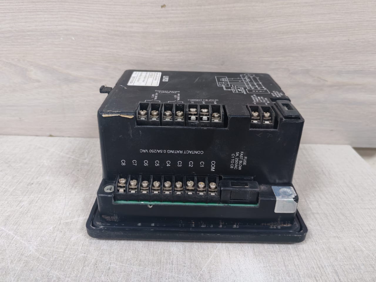 Dorman Smith LLPC/03/12 Dorman Smith LLPC/03/12 AUTOMATIC POWER FACTOR CONTROLLER 10